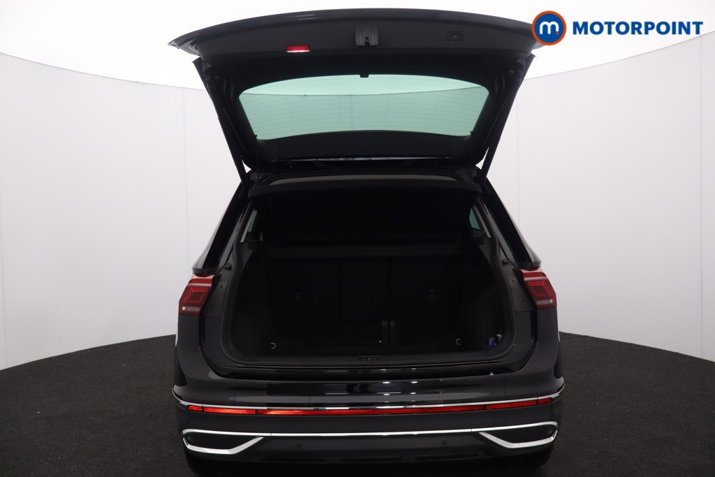 Volkswagen Tiguan Elegance Automatic Petrol SUV - Stock Number (1582327) - 36th supplementary image