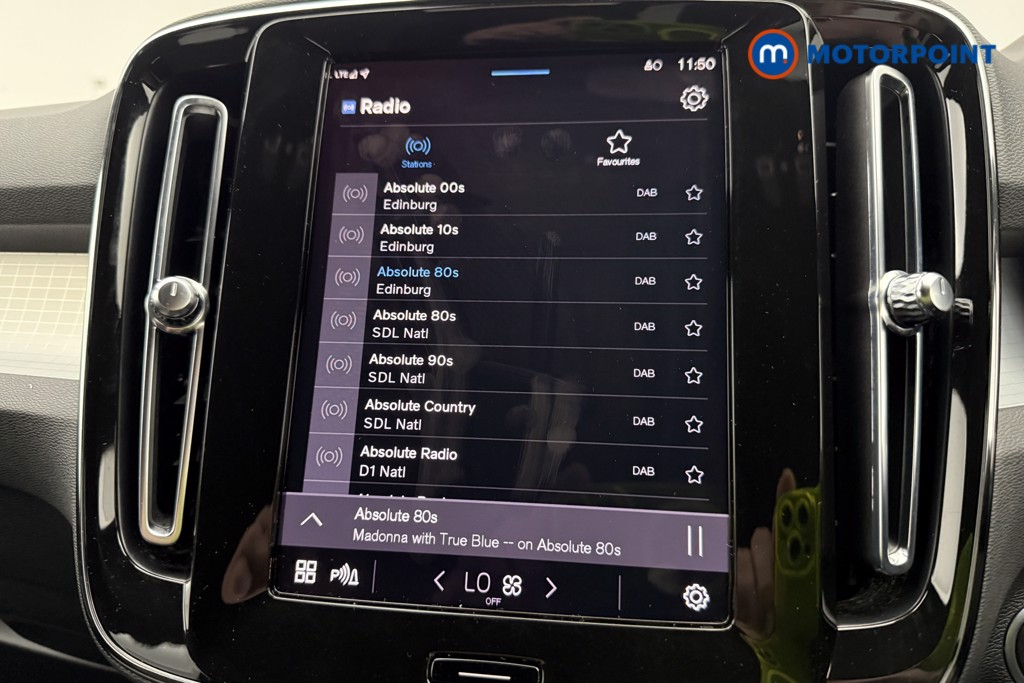 Volvo Xc40 Core Automatic Petrol SUV - Stock Number (1582410) - 2nd supplementary image