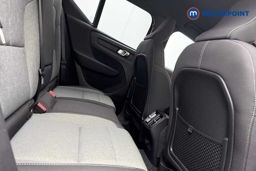 Volvo Xc40 Core Automatic Petrol SUV - Stock Number (1582410) - 7th supplementary image
