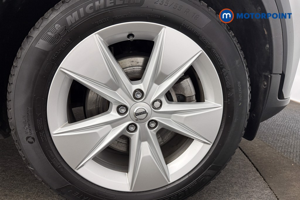 Volvo Xc40 Core Automatic Petrol SUV - Stock Number (1582410) - 9th supplementary image