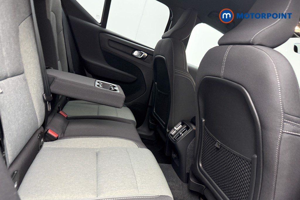 Volvo Xc40 Core Automatic Petrol SUV - Stock Number (1582410) - 17th supplementary image
