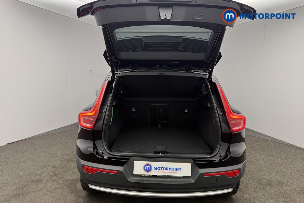 Volvo Xc40 Core Automatic Petrol SUV - Stock Number (1582410) - 19th supplementary image