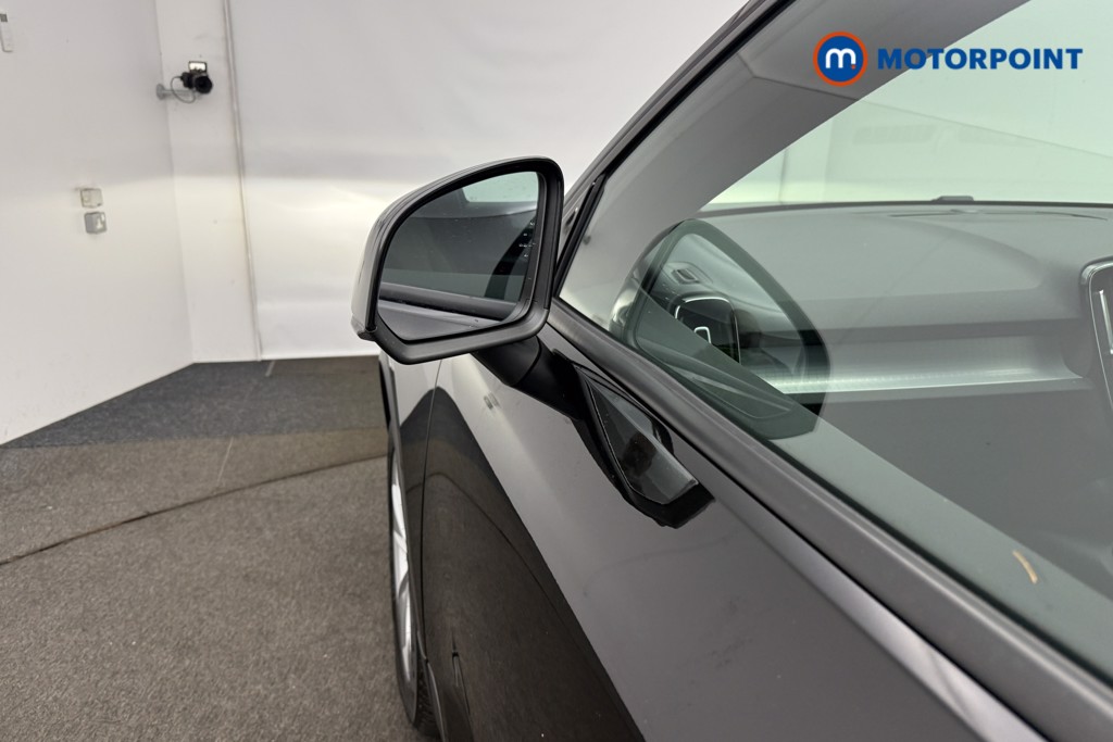 Volvo Xc40 Core Automatic Petrol SUV - Stock Number (1582410) - 27th supplementary image