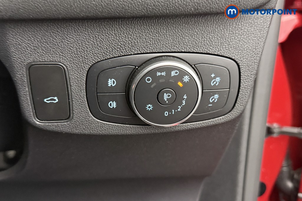 Ford Focus Active X Automatic Petrol Estate - Stock Number (1582510) - 13th supplementary image