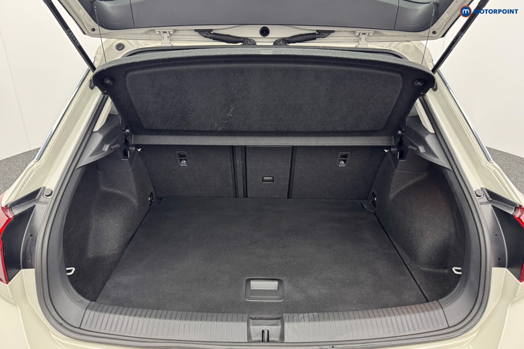 Volkswagen T-Roc Life Manual Petrol SUV - Stock Number (1582704) - 9th supplementary image