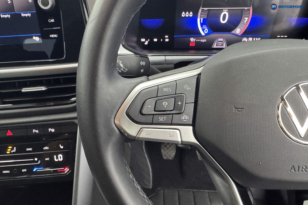 Volkswagen T-Roc Life Manual Petrol SUV - Stock Number (1582704) - 11th supplementary image