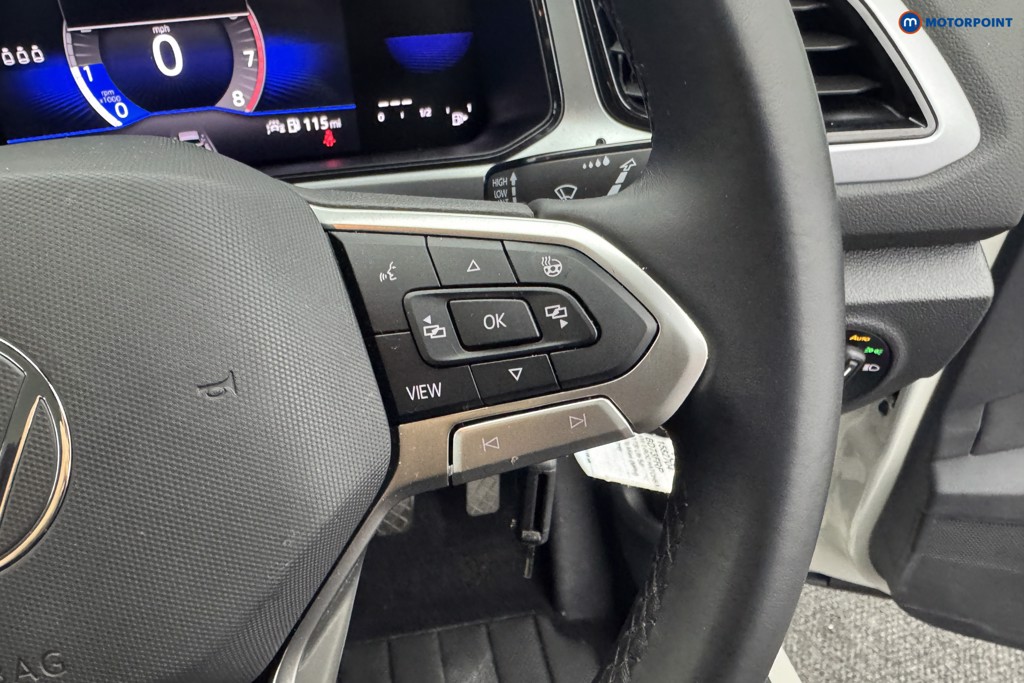 Volkswagen T-Roc Life Manual Petrol SUV - Stock Number (1582704) - 12th supplementary image