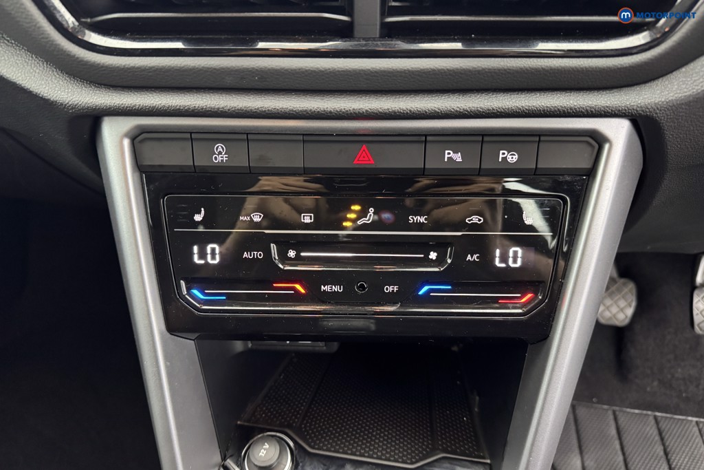 Volkswagen T-Roc Life Manual Petrol SUV - Stock Number (1582704) - 13th supplementary image