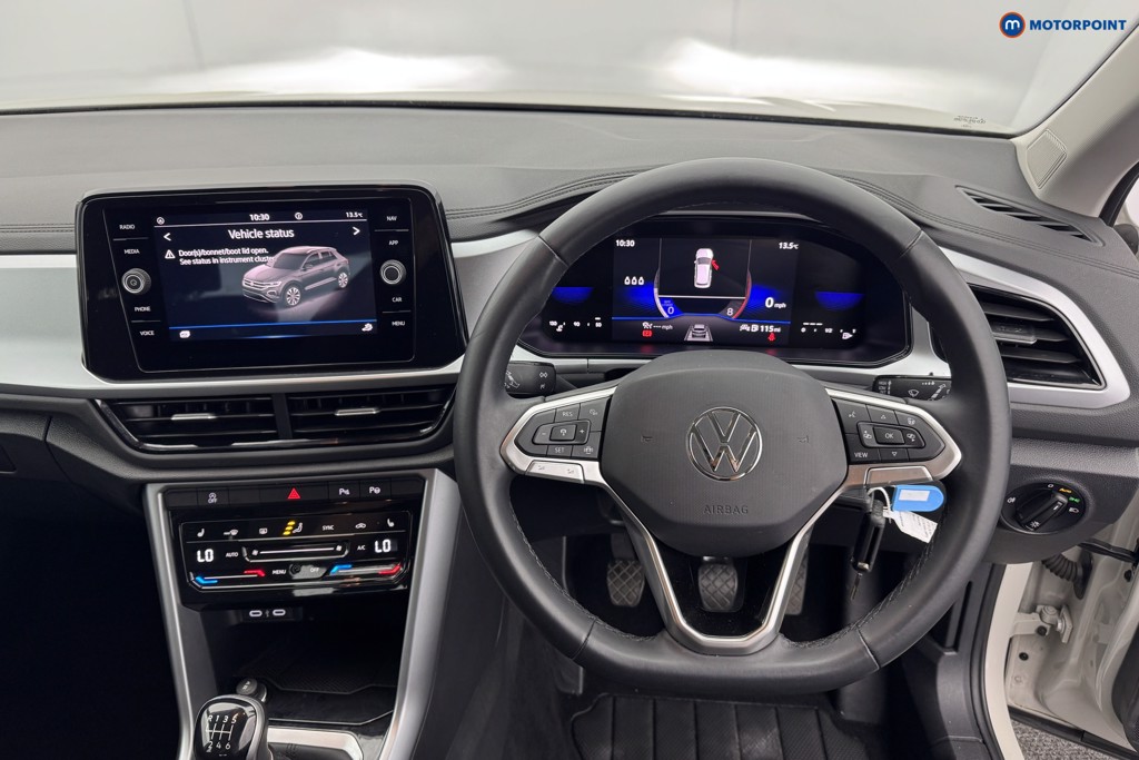 Volkswagen T-Roc Life Manual Petrol SUV - Stock Number (1582704) - 1st supplementary image