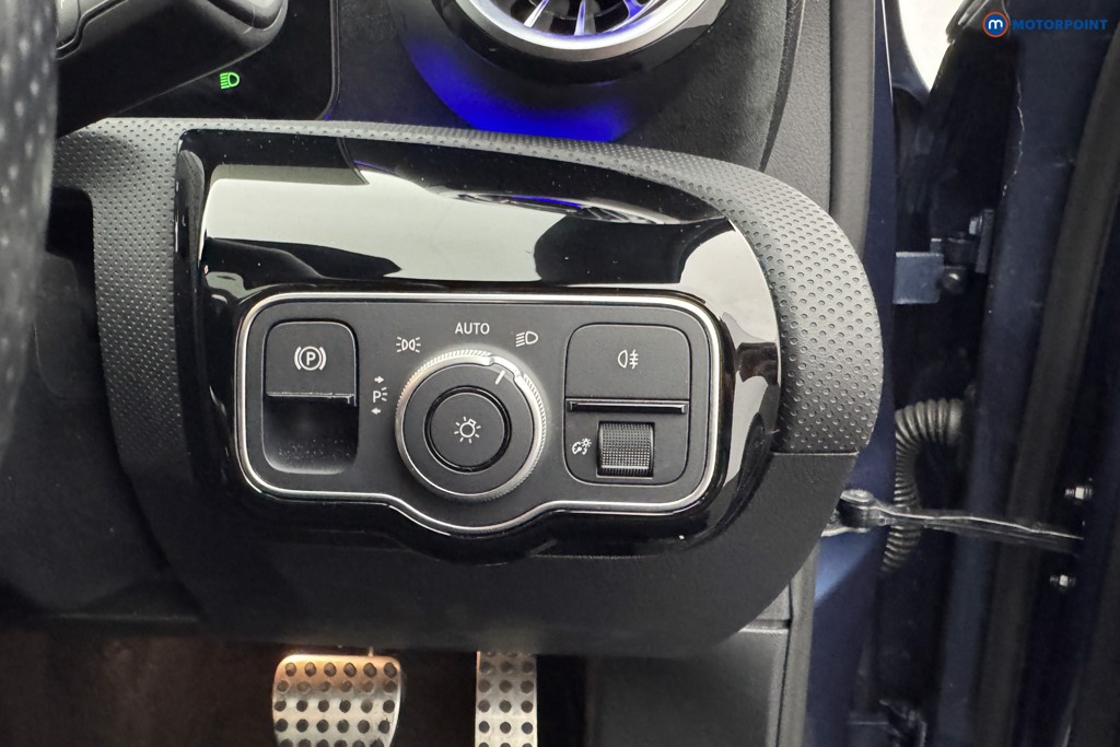 Mercedes-Benz A Class Amg Line Premium Plus Night Edition Automatic Petrol Plug-In Hybrid Saloon - Stock Number (1582941) - 15th supplementary image