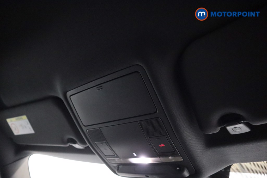 Land Rover Range Rover Evoque R-Dynamic Manual Diesel SUV - Stock Number (1582972) - 8th supplementary image