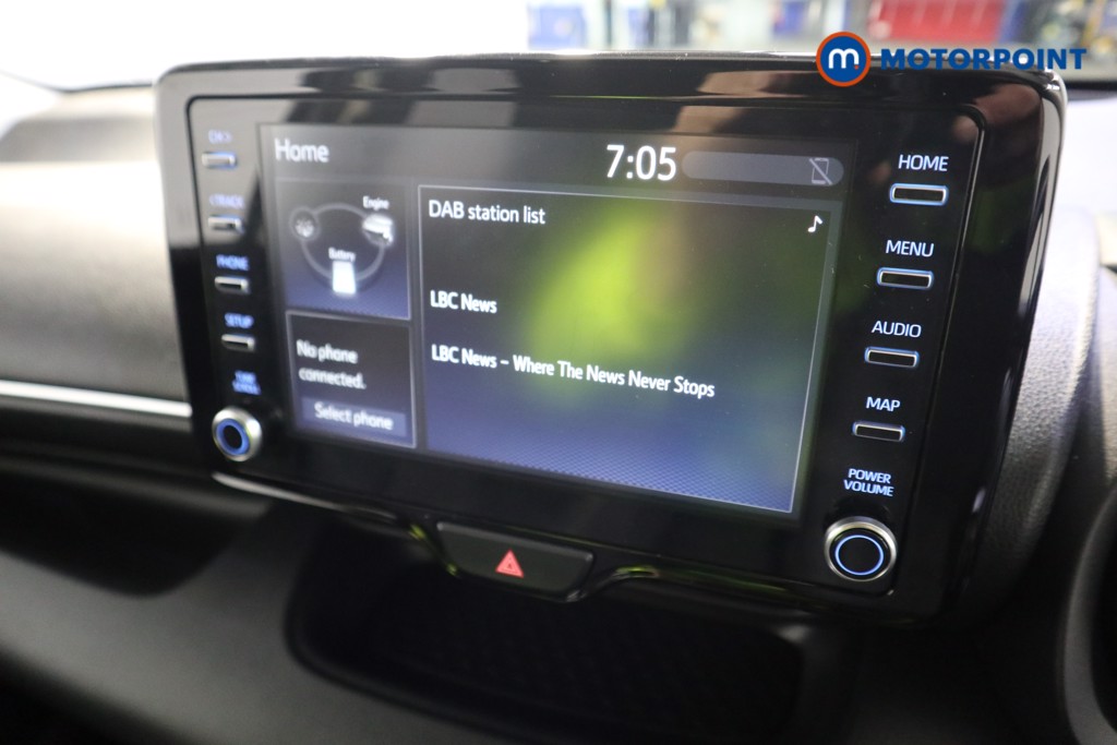 Toyota Yaris Design Automatic Petrol-Electric Hybrid Hatchback - Stock Number (1583085) - 6th supplementary image