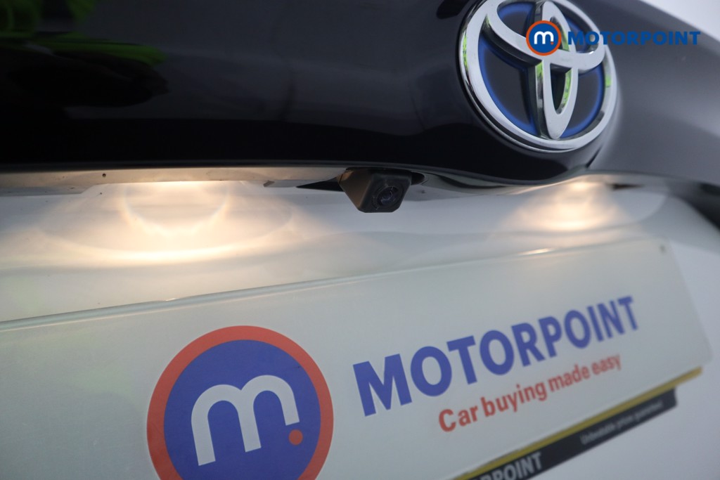 Toyota Yaris Design Automatic Petrol-Electric Hybrid Hatchback - Stock Number (1583085) - 24th supplementary image