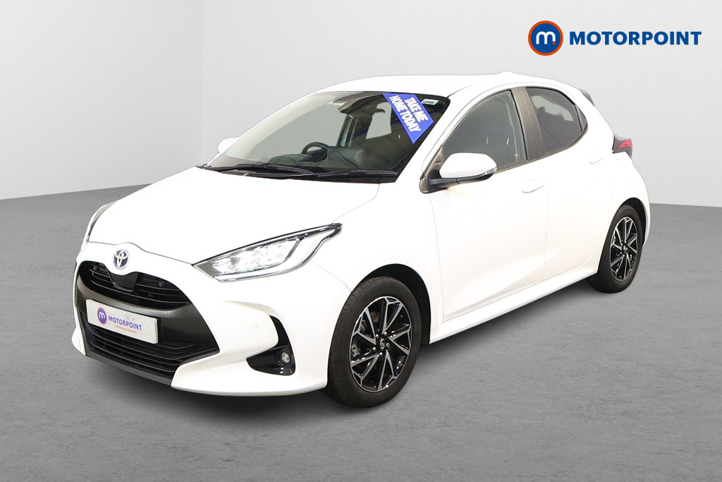 Toyota Yaris Design Automatic Petrol-Electric Hybrid Hatchback - Stock Number (1583085) - Passenger side front corner