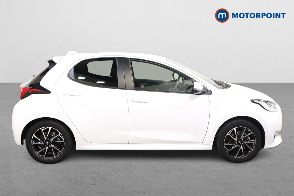 Toyota Yaris Design Automatic Petrol-Electric Hybrid Hatchback - Stock Number (1583085) - Drivers side