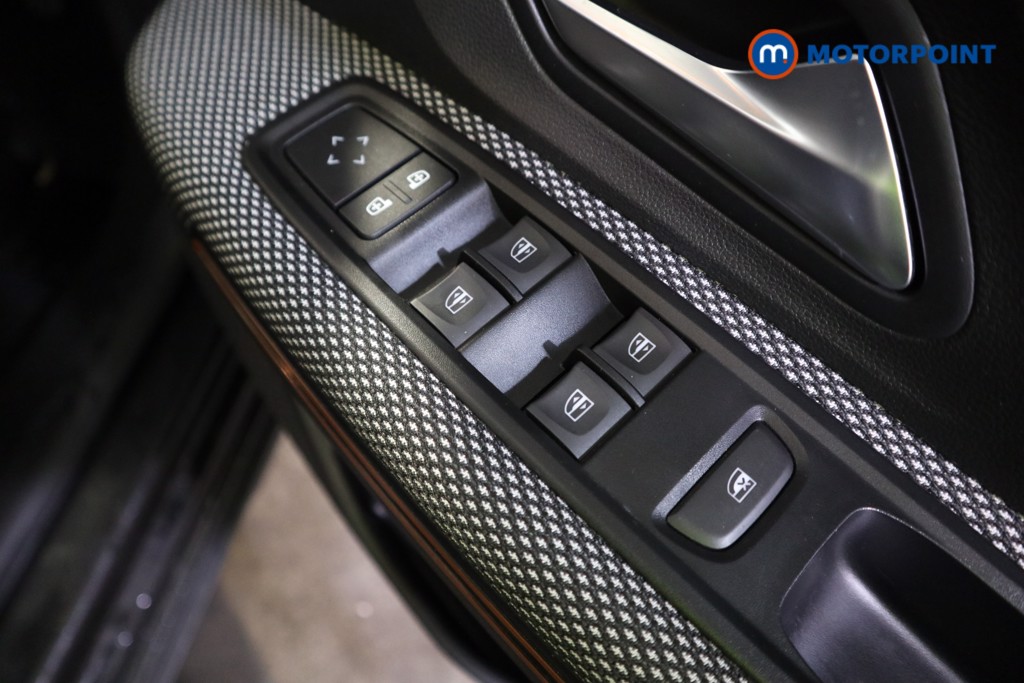 Dacia Sandero Stepway Prestige Manual Petrol Hatchback - Stock Number (1583133) - 12th supplementary image