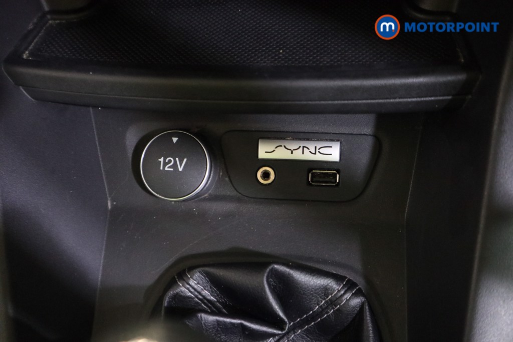 Ford Ka-Plus Zetec Manual Petrol Hatchback - Stock Number (1583243) - 9th supplementary image