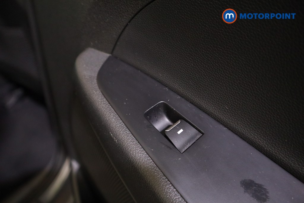 Hyundai Tucson Se Nav Manual Petrol SUV - Stock Number (1583286) - 16th supplementary image