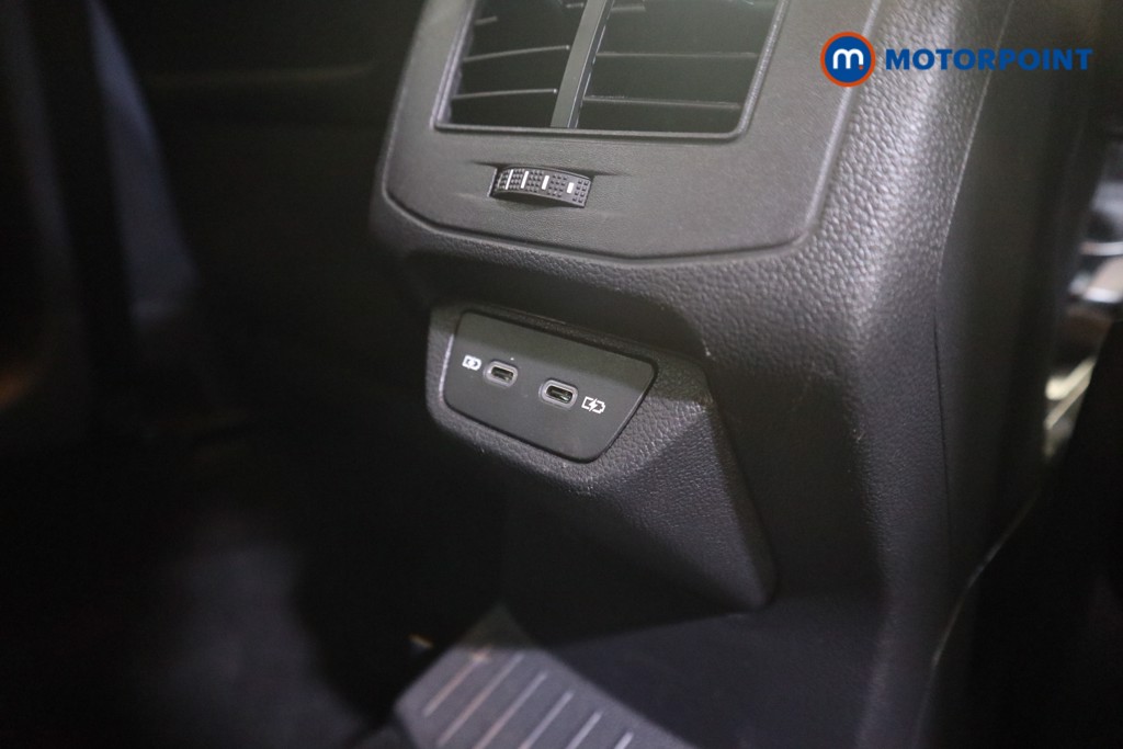 Volkswagen T-Roc Life Manual Petrol SUV - Stock Number (1583534) - 16th supplementary image