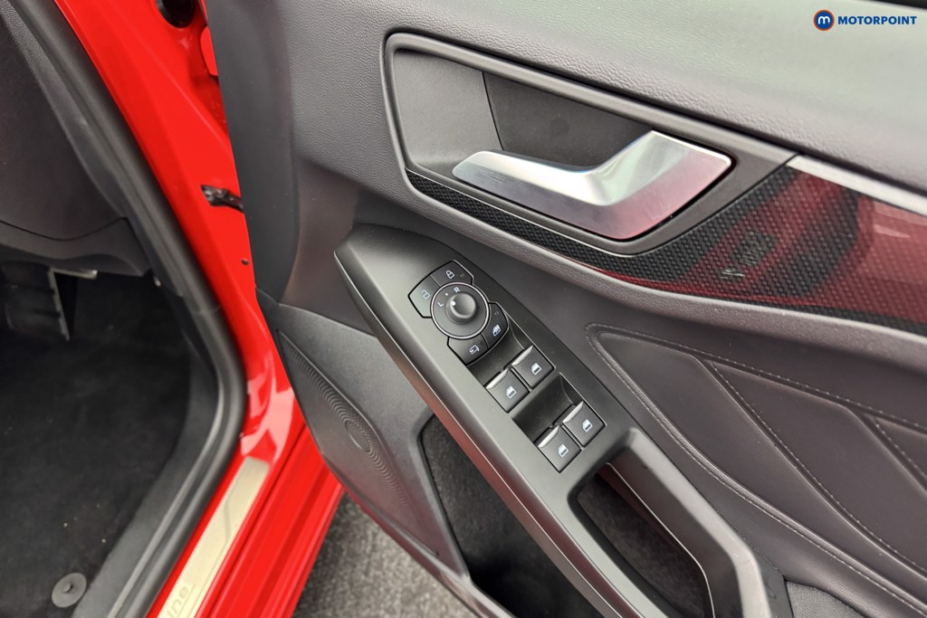 Ford Focus St-Line X Automatic Petrol Hatchback - Stock Number (1583626) - 16th supplementary image