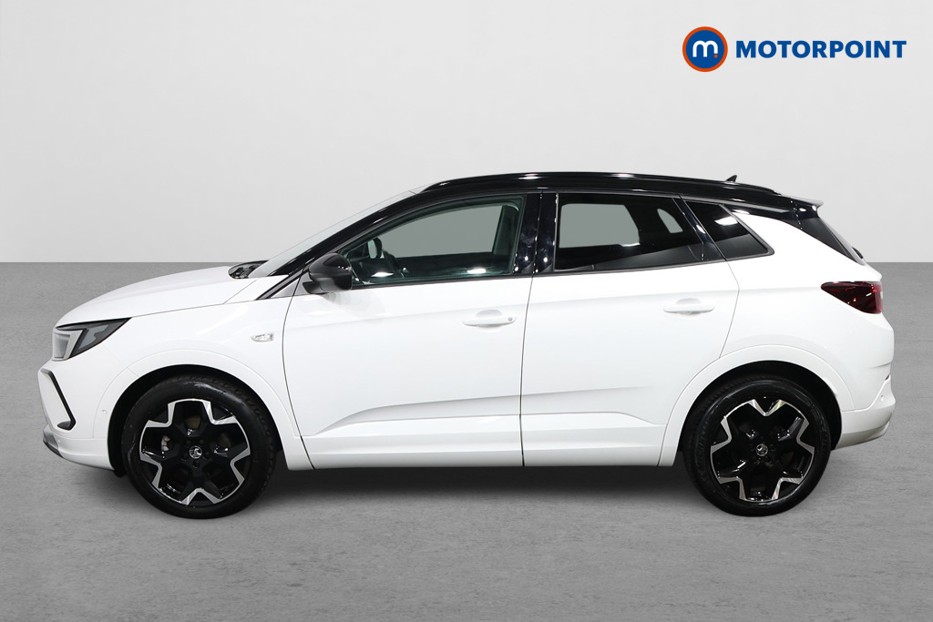 Vauxhall Grandland Ultimate Manual Petrol SUV - Stock Number (1583701) - Passenger side