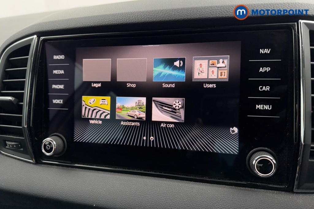 Skoda Karoq Se L Manual Petrol SUV - Stock Number (1583984) - 8th supplementary image