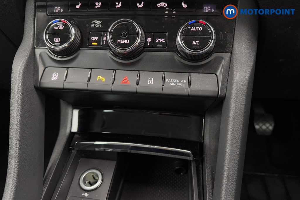 Skoda Karoq Se L Manual Petrol SUV - Stock Number (1583984) - 13th supplementary image