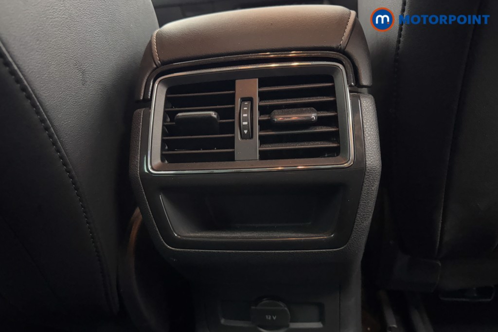 Skoda Karoq Se L Manual Petrol SUV - Stock Number (1583984) - 23rd supplementary image