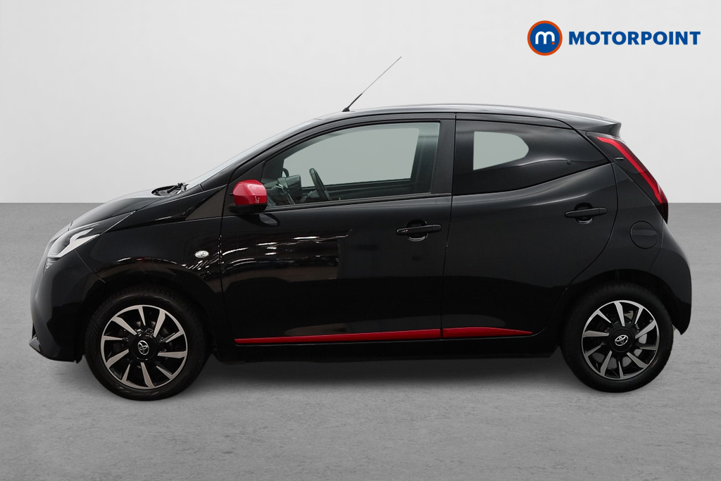 Toyota Aygo X-Trend Manual Petrol Hatchback - Stock Number (1584624) - Passenger side