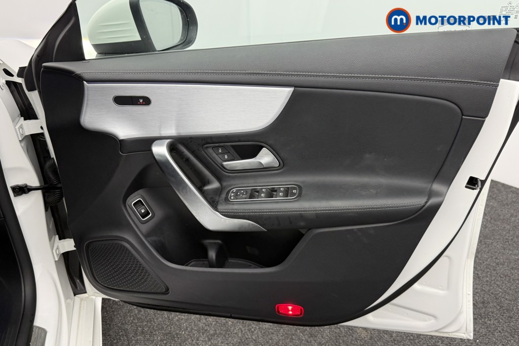 Mercedes-Benz CLA Amg Line Automatic Petrol Plug-In Hybrid Estate - Stock Number (1584936) - 17th supplementary image