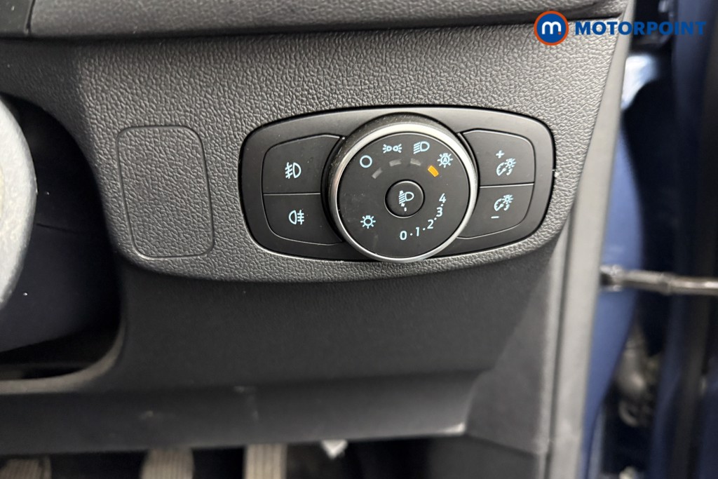 Ford Focus Zetec Manual Diesel Hatchback - Stock Number (1584963) - 15th supplementary image
