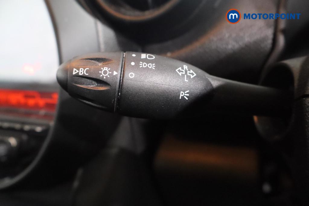 Mini Countryman Cooper Manual Petrol Hatchback - Stock Number (1584977) - 6th supplementary image