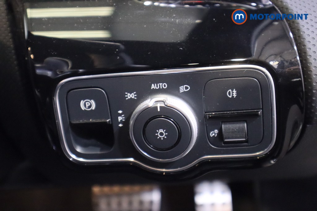Mercedes-Benz A Class Amg Line Executive Edition Automatic Petrol Saloon - Stock Number (1585125) - 12th supplementary image