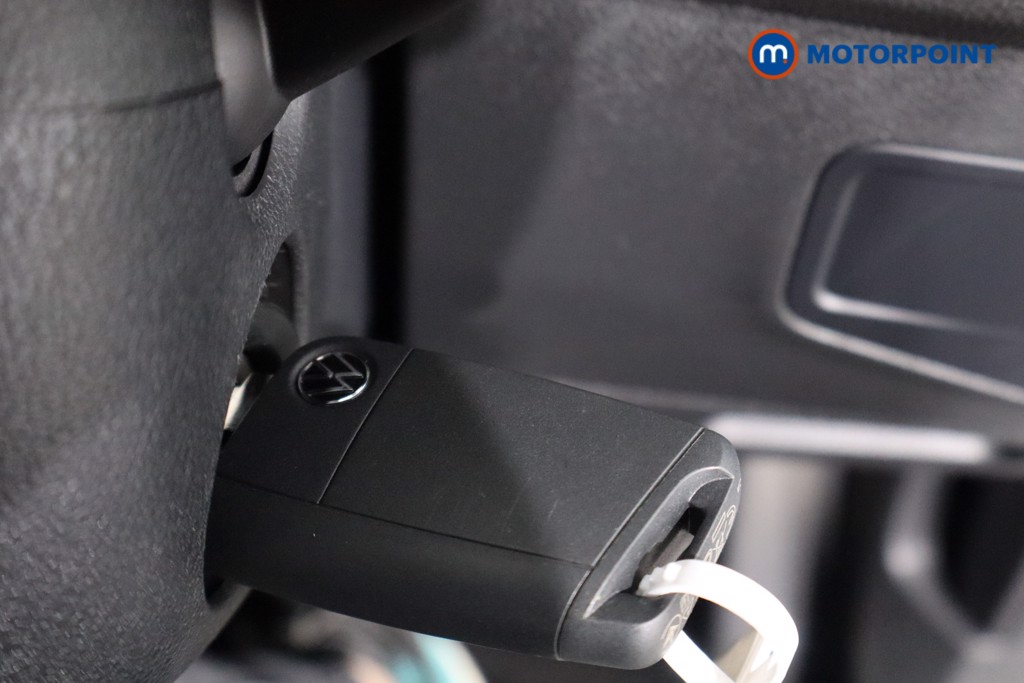 Volkswagen Tiguan Life Automatic Diesel SUV - Stock Number (1585176) - 13th supplementary image