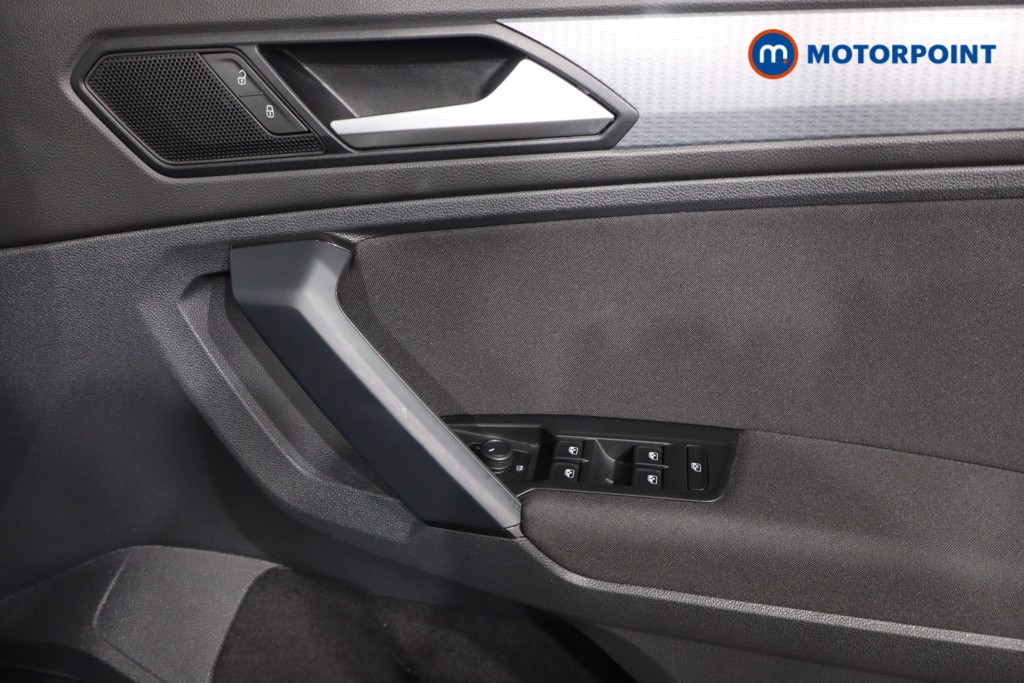 Volkswagen Tiguan Life Automatic Diesel SUV - Stock Number (1585176) - 21st supplementary image