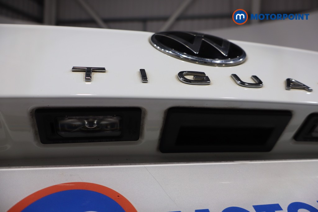 Volkswagen Tiguan Life Automatic Diesel SUV - Stock Number (1585176) - 36th supplementary image