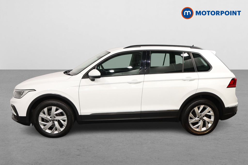 Volkswagen Tiguan Life Automatic Diesel SUV - Stock Number (1585176) - Passenger side