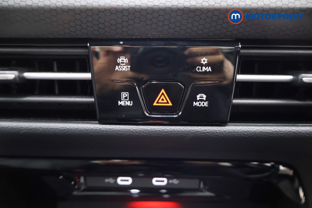 Volkswagen Golf GTE Automatic Petrol Plug-In Hybrid Hatchback - Stock Number (1585446) - 13th supplementary image