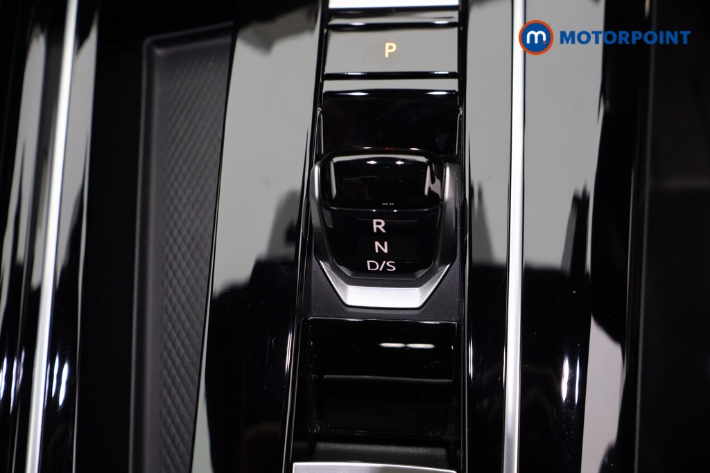 Volkswagen Golf GTE Automatic Petrol Plug-In Hybrid Hatchback - Stock Number (1585446) - 17th supplementary image