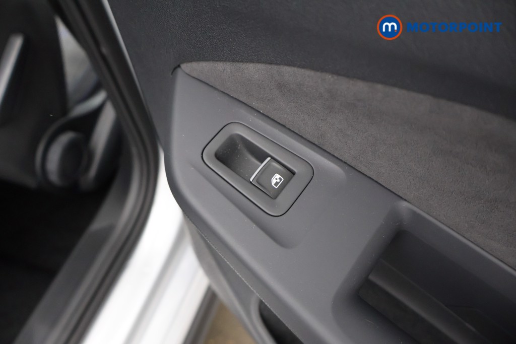 Volkswagen Golf GTE Automatic Petrol Plug-In Hybrid Hatchback - Stock Number (1585446) - 30th supplementary image