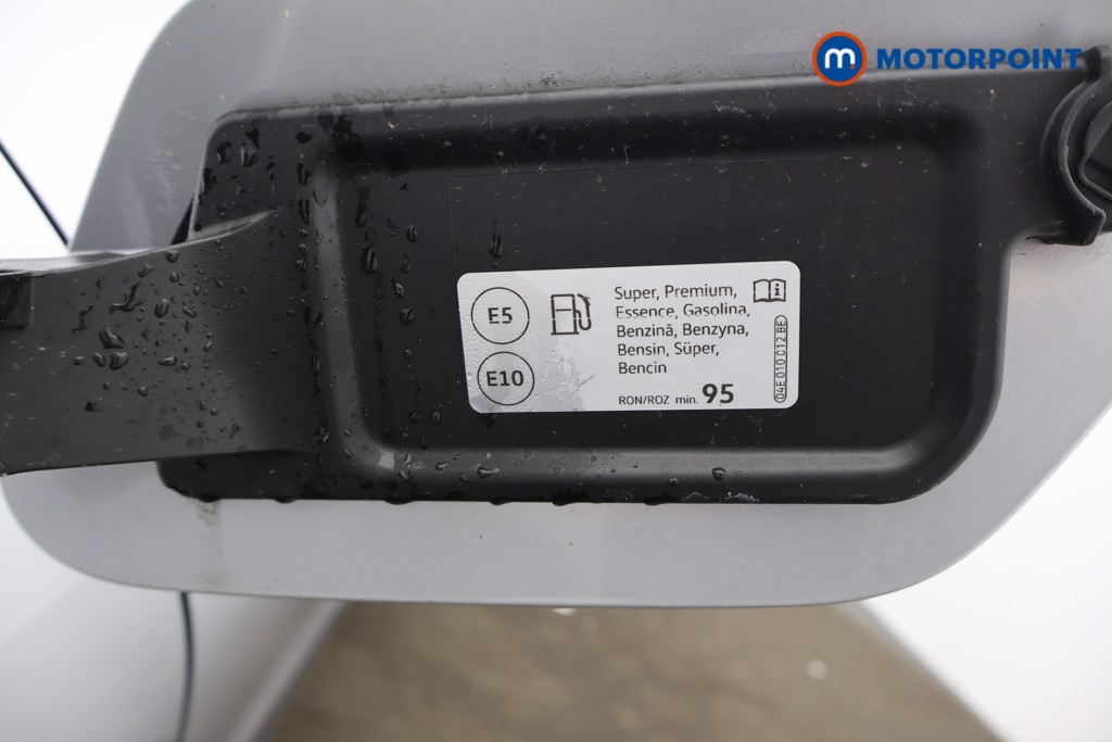 Volkswagen Golf GTE Automatic Petrol Plug-In Hybrid Hatchback - Stock Number (1585446) - 32nd supplementary image