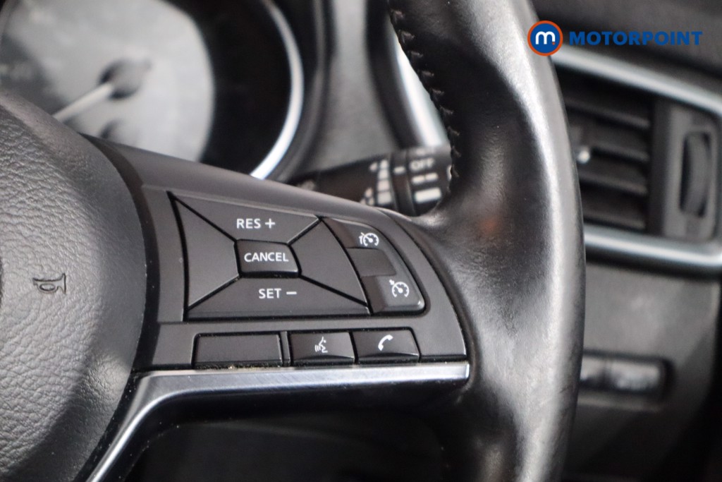 Nissan Qashqai Acenta Premium Manual Diesel SUV - Stock Number (1585628) - 8th supplementary image