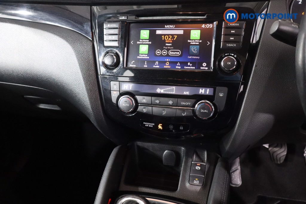 Nissan Qashqai Acenta Premium Manual Diesel SUV - Stock Number (1585628) - 15th supplementary image