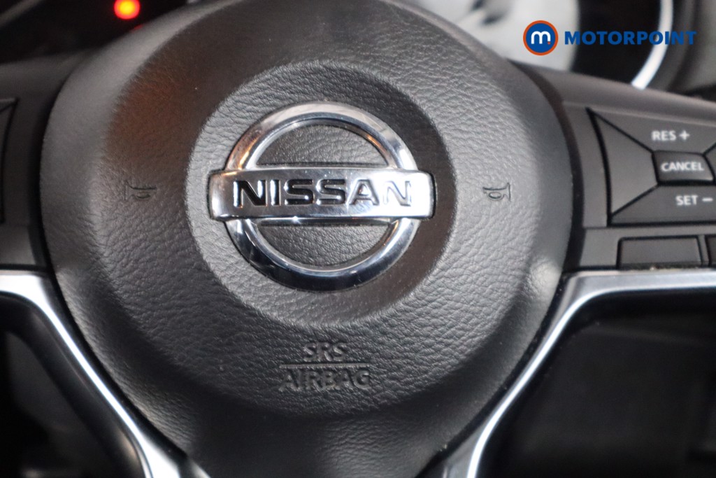 Nissan Qashqai Acenta Premium Manual Diesel SUV - Stock Number (1585628) - 17th supplementary image