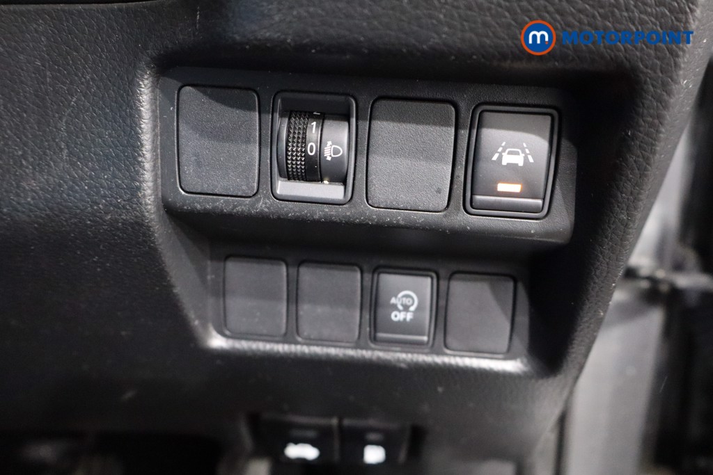 Nissan Qashqai Acenta Premium Manual Diesel SUV - Stock Number (1585628) - 21st supplementary image