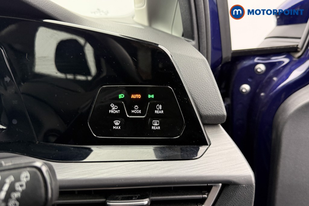 Volkswagen Golf Style Automatic Petrol Hatchback - Stock Number (1585939) - 15th supplementary image