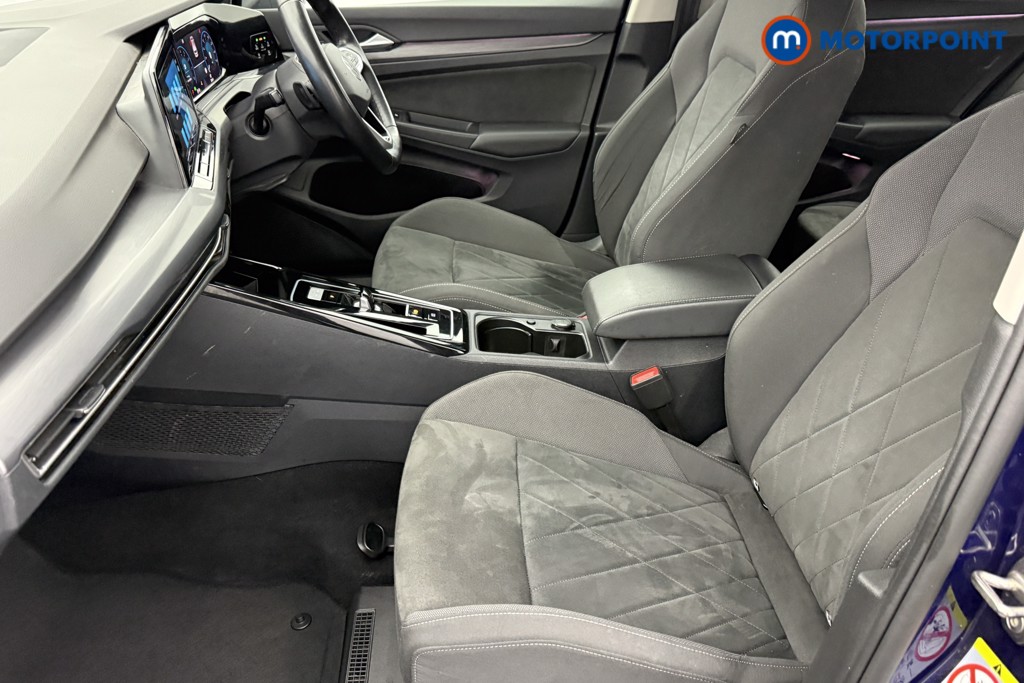 Volkswagen Golf Style Automatic Petrol Hatchback - Stock Number (1585939) - 21st supplementary image