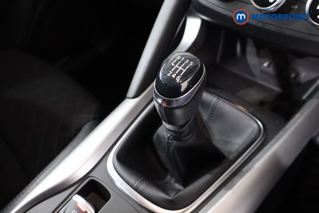Renault Kadjar S Edition Manual Petrol SUV - Stock Number (1586001) - 14th supplementary image