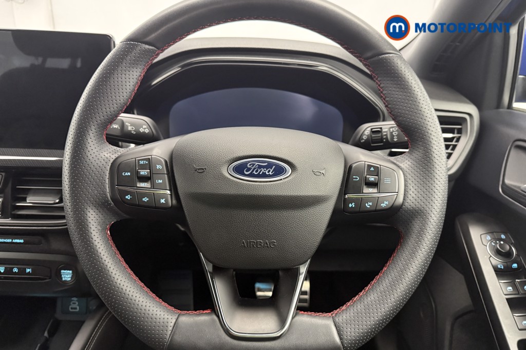 Ford Focus St-Line Vignale Manual Petrol Hatchback - Stock Number (1586105) - 5th supplementary image