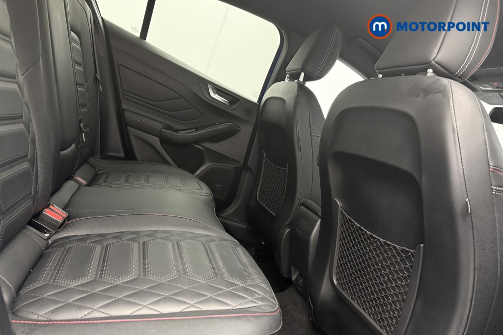 Ford Focus St-Line Vignale Manual Petrol Hatchback - Stock Number (1586105) - 9th supplementary image
